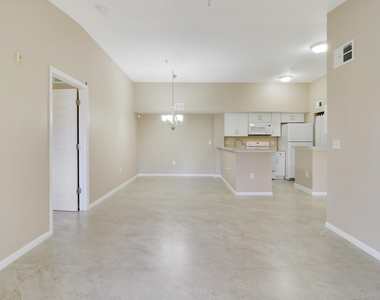 181 Sw Palm Drive - Photo Thumbnail 11