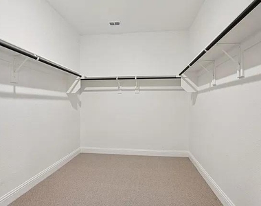 1724 Gardendale Hollow Lane - Photo Thumbnail 14