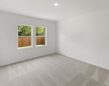 17 Glen Crossings Road - Photo Thumbnail 11