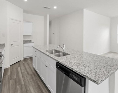 17 Glen Crossings Road - Photo Thumbnail 8