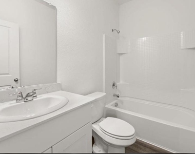 17 Glen Crossings Road - Photo Thumbnail 21
