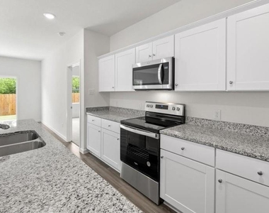 17 Glen Crossings Road - Photo Thumbnail 6