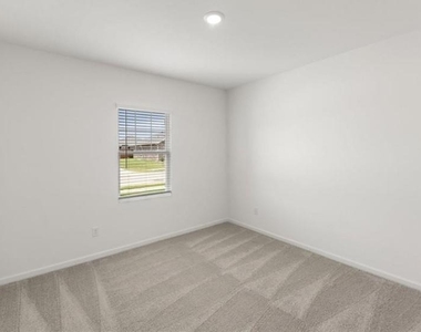 17 Glen Crossings Road - Photo Thumbnail 18