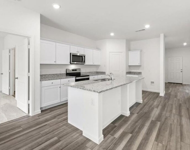 17 Glen Crossings Road - Photo Thumbnail 4