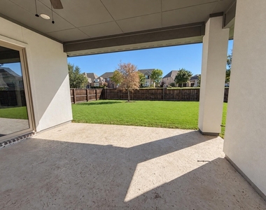 943 Marie Drive - Photo Thumbnail 35