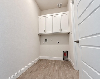 943 Marie Drive - Photo Thumbnail 34