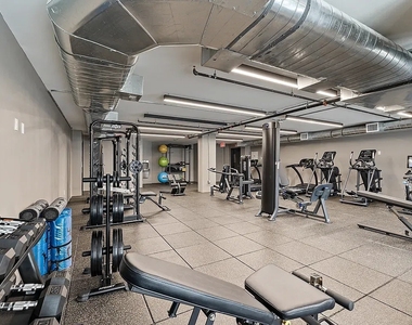 2605 Snyder Avenue - Photo Thumbnail 7