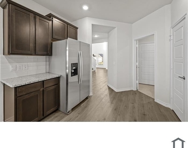 7420 Alfriston Place - Photo Thumbnail 9