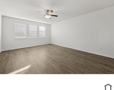 7420 Alfriston Place - Photo Thumbnail 7