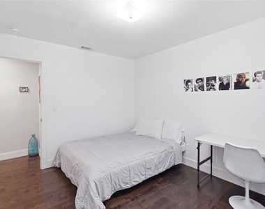 2712 Beechmont Place - Photo Thumbnail 31
