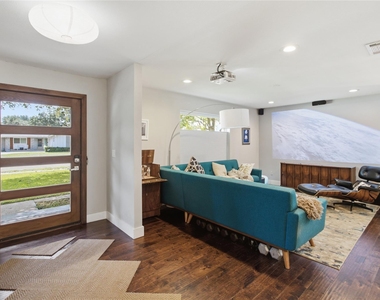 2712 Beechmont Place - Photo Thumbnail 13