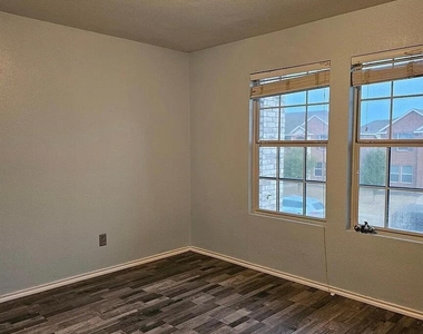 702 Locustberry Drive - Photo Thumbnail 3