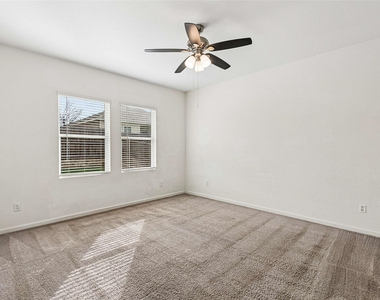 8360 Stovepipe Drive - Photo Thumbnail 19