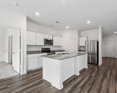 8360 Stovepipe Drive - Photo Thumbnail 9