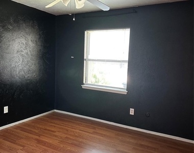743 Price Drive - Photo Thumbnail 2