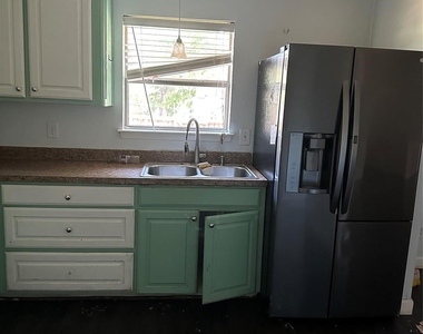 743 Price Drive - Photo Thumbnail 5