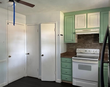 743 Price Drive - Photo Thumbnail 8