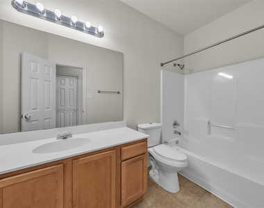9924 Lexington Drive - Photo Thumbnail 18