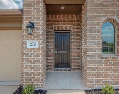 272 Tallgrass Drive - Photo Thumbnail 2