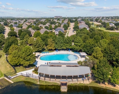 10437 Chantry Lane - Photo Thumbnail 36