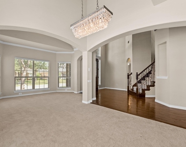 10437 Chantry Lane - Photo Thumbnail 14