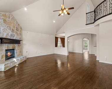 10437 Chantry Lane - Photo Thumbnail 10