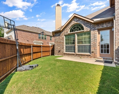 10437 Chantry Lane - Photo Thumbnail 32