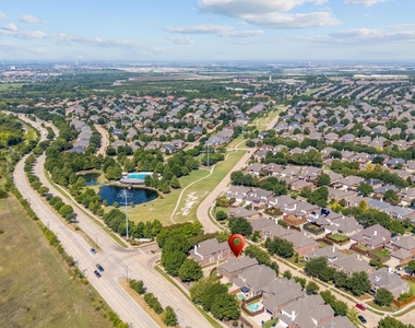 10437 Chantry Lane - Photo Thumbnail 38