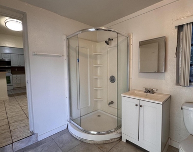 1148 Arizona Avenue - Photo Thumbnail 31