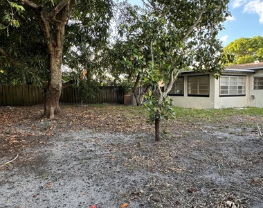 1148 Arizona Avenue - Photo Thumbnail 36