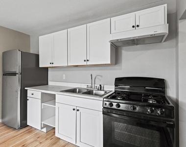701 W Hull Street - Photo Thumbnail 6