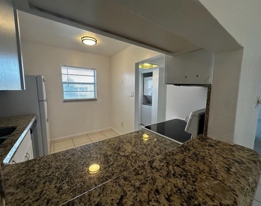 2600 Fiore Way - Photo Thumbnail 7
