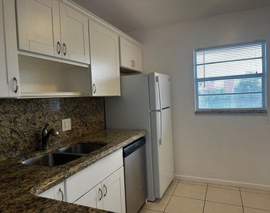 2600 Fiore Way - Photo Thumbnail 6