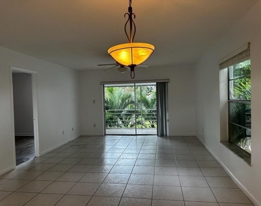 2600 Fiore Way - Photo Thumbnail 3