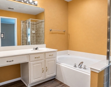1445 Gatlinburg Circle - Photo Thumbnail 14