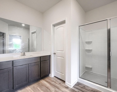 2030 Belmont Drive - Photo Thumbnail 12