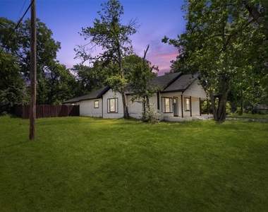 431 W Texas Street - Photo Thumbnail 4