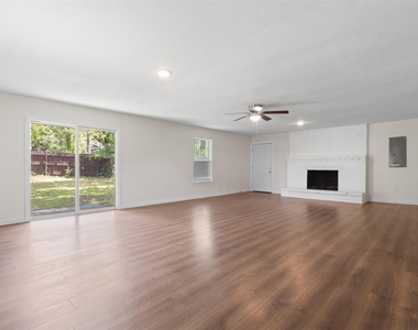 431 W Texas Street - Photo Thumbnail 19