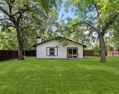 431 W Texas Street - Photo Thumbnail 24