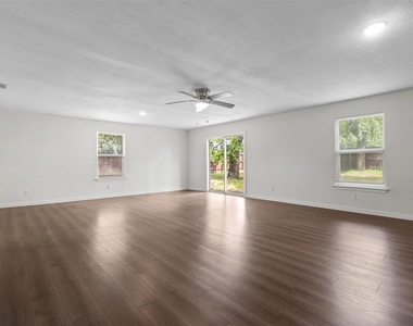431 W Texas Street - Photo Thumbnail 22
