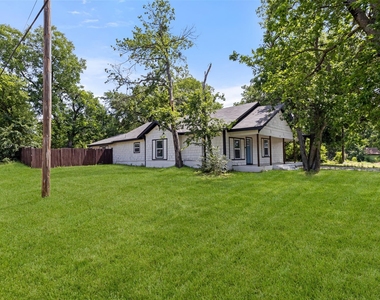431 W Texas Street - Photo Thumbnail 3