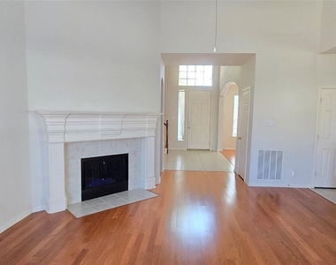 3509 Dripping Springs Drive - Photo Thumbnail 5