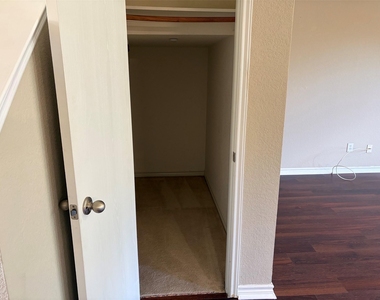 7961 Meadow Spring Lane - Photo Thumbnail 10