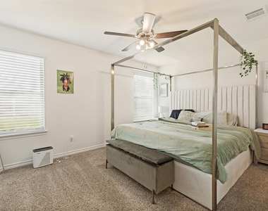 756 Daybreak Lane - Photo Thumbnail 13