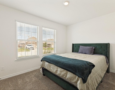 756 Daybreak Lane - Photo Thumbnail 15
