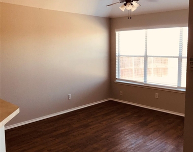 1321 Yukon - Photo Thumbnail 8