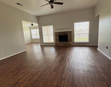 1321 Yukon - Photo Thumbnail 11