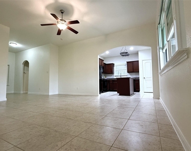 2317 Mulberry Drive - Photo Thumbnail 3