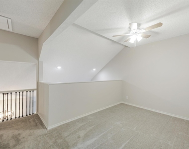 449 Harris Street - Photo Thumbnail 18