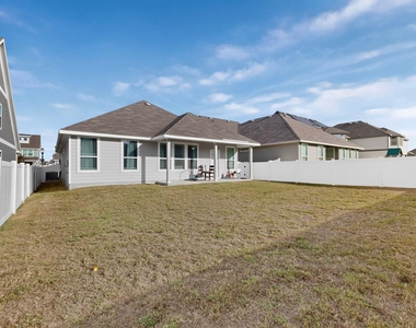 1613 Abbottsford Avenue - Photo Thumbnail 21